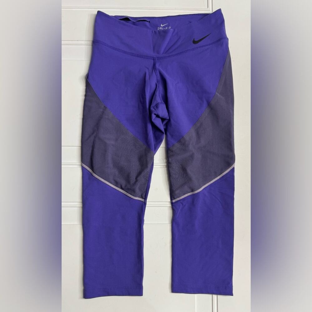Nike Womens Sz M Mid Rise Dri-Fit Activewear Purple Black Cropped Leggings